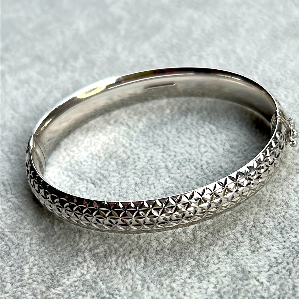 Silver Diamond Cut Bracelet
